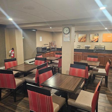 Comfort Inn Wethersfield - Hartford Екстериор снимка