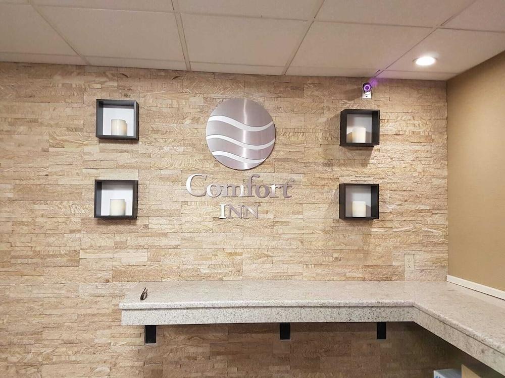 Comfort Inn Wethersfield - Hartford Екстериор снимка