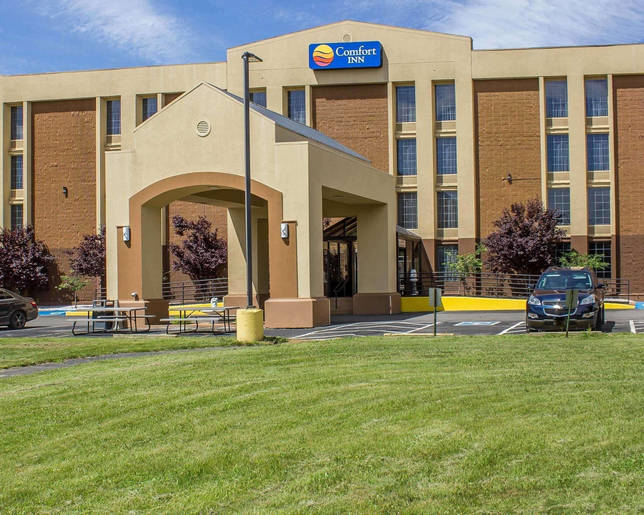 Comfort Inn Wethersfield - Hartford Екстериор снимка